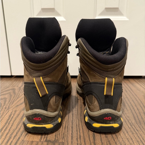 Salomon Men's Quest 4D Gore-Tex Hiking Boots - Picture 5 of 9